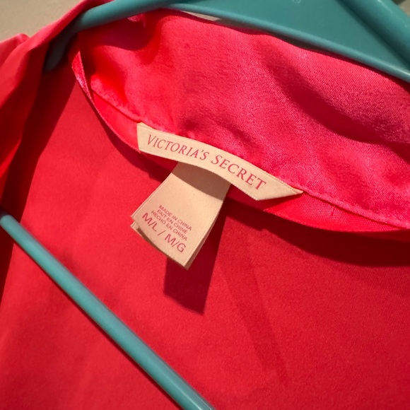 Victoria Secret Robe - Picture 2 of 3